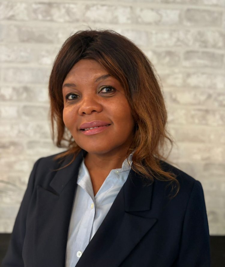 Portrait de Itumeleng, candidate à l’atelier Qui Veut Etre mon boss ?