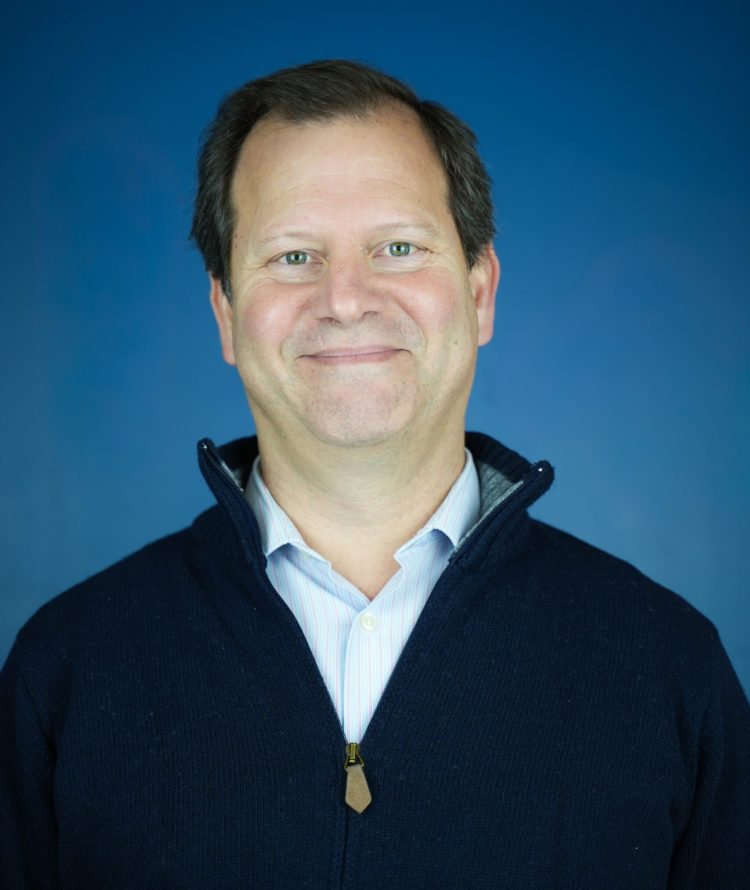 Portrait de Ignacio candidat à l’atelier Qui Veut être mon boss ? En recherche d'emploi dans les Yvelines