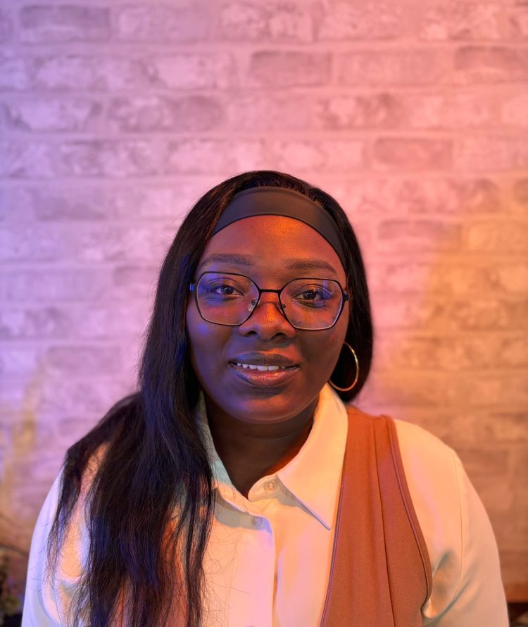 Portrait de Lynda, candidate à l’atelier Qui Veut être mon boss ?