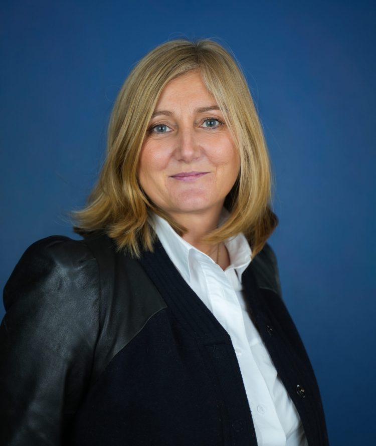 Portrait de Virginie candidate à l’atelier Qui Veut être mon boss ? En recherche d'emploi dans les Yvelines